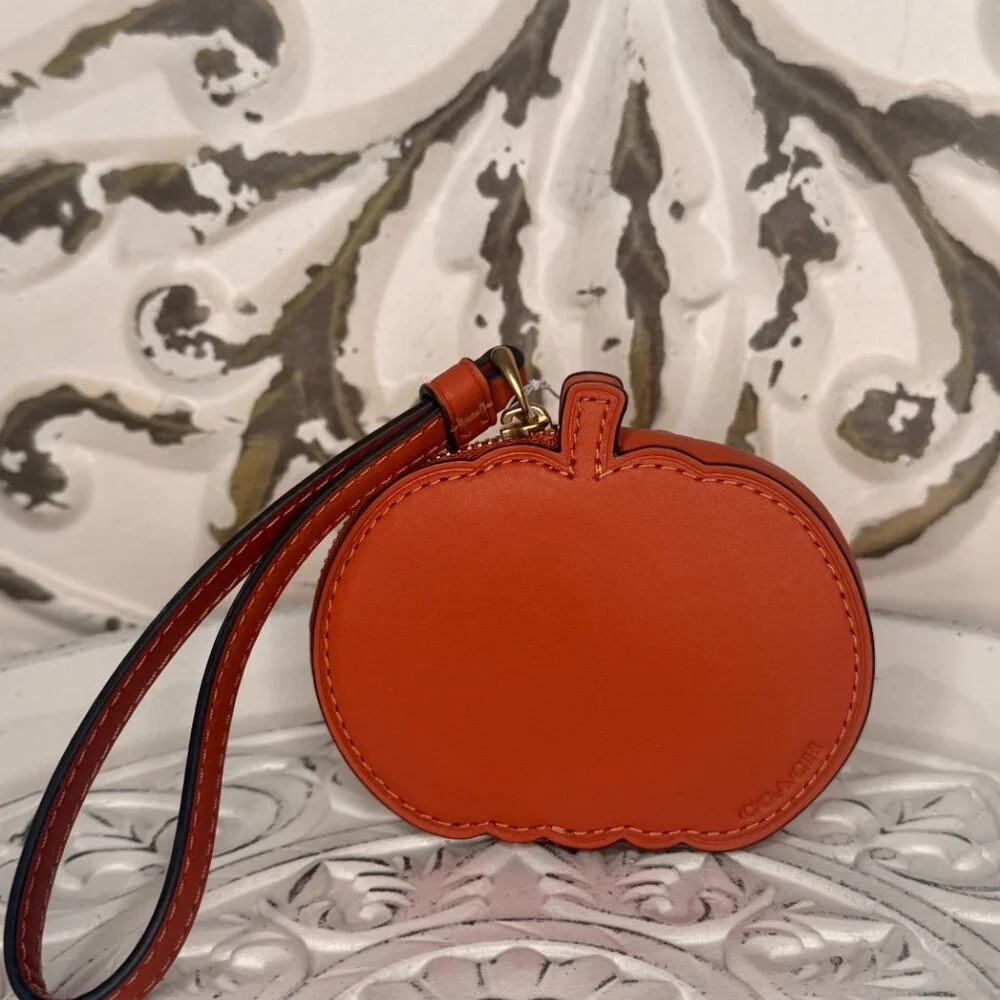 Coach pumpkin zip